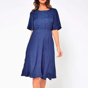 Very Moda Lou Calf Dress in Navy